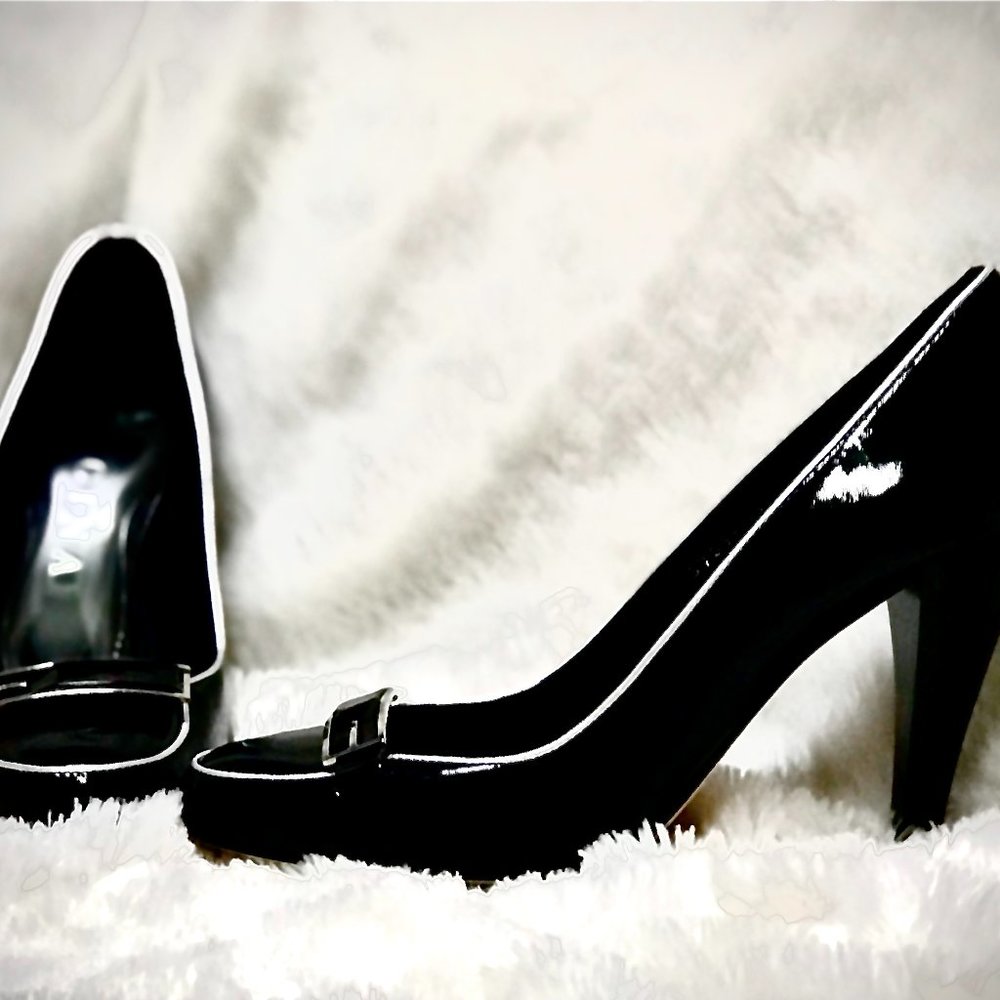 GINA London black heels with white detailing